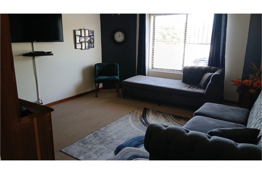 5 Bedroom Property for Sale in Porterville Western Cape